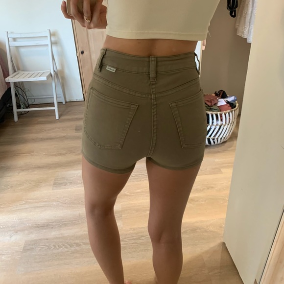 Billabong Women’s U Know Me high waist shorts green 24 - Picture 5 of 8